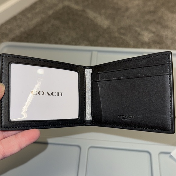Coach Compact Billfold Wallet In Signature Canvas - Picture 6 of 7